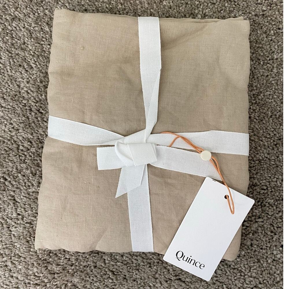 NWT Quince European Linen Pillowcase Set Toffee Standard 2-Piece
